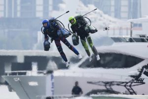 Figure 6-20: Jet suit pilots in Dubai